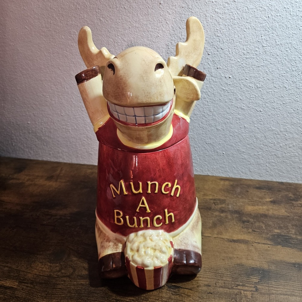 Harry & David‎ Ceramic Munch A Bunch Moose Cookie Jar 2010